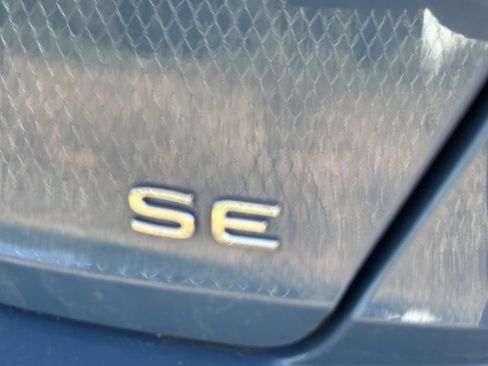 Used 2025 Volkswagen Jetta SE FWD image 9
