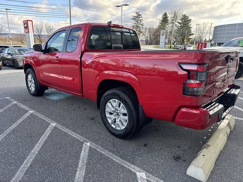 Certified 2023 Nissan Frontier SV w/ SV Convenience Package image 5