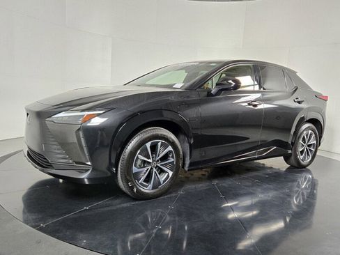 Certified 2025 Lexus RZ 300e w/ Accessory Package (Z1) image 2