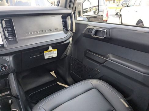 New 2025 Ford Bronco Badlands image 18