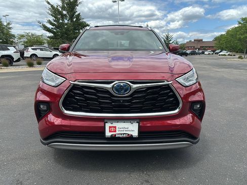 Used 2023 Toyota Highlander Platinum AWD/4WD image 6