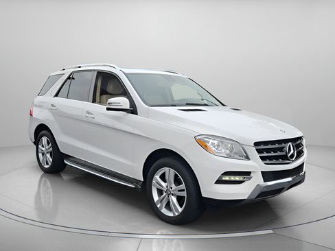 Used 2015 Mercedes-Benz ML 350 4MATIC image 7