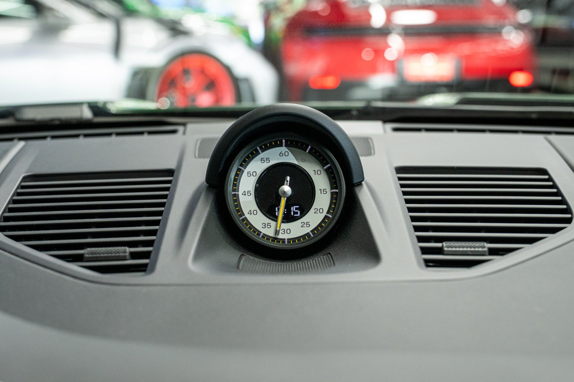 Used 2026 Porsche 911 GT3 RWD image 27