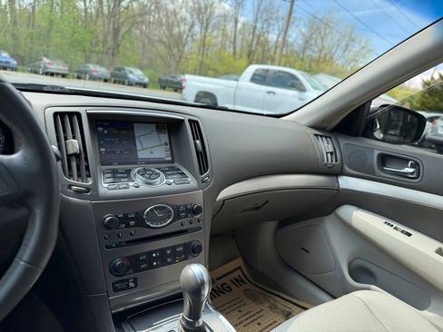 Used 2015 INFINITI Q40 AWD w/ Navigation Package image 12