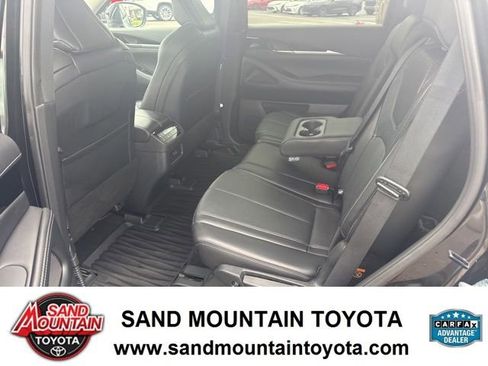 Used 2025 INFINITI QX60 Pure AWD/4WD image 14