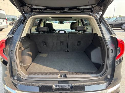 Used 2020 GMC Terrain Denali w/ Denali Premium Package FWD image 21