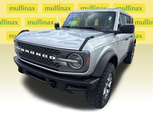 Used 2024 Ford Bronco Badlands image 10
