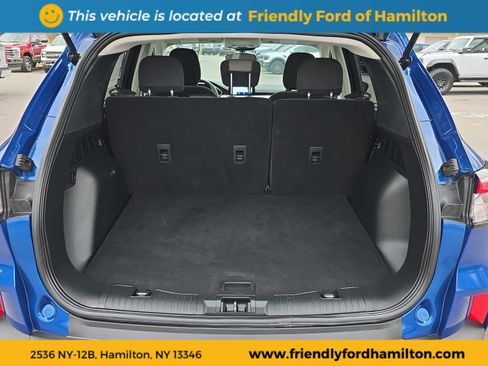 Used 2022 Ford Escape SE w/ SE Sport Appearance Package image 17