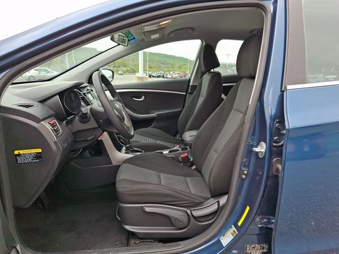 Used 2016 Hyundai Elantra GT FWD image 14