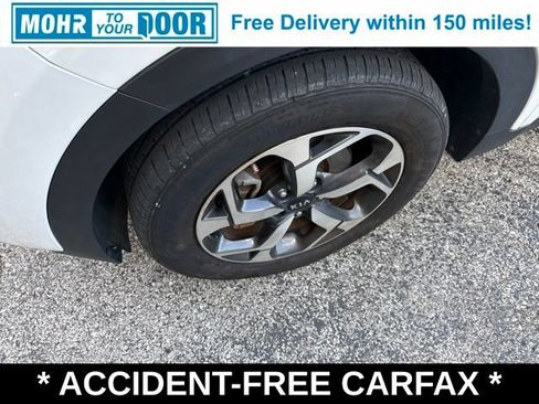 Used 2021 Kia Sportage LX AWD/4WD image 11