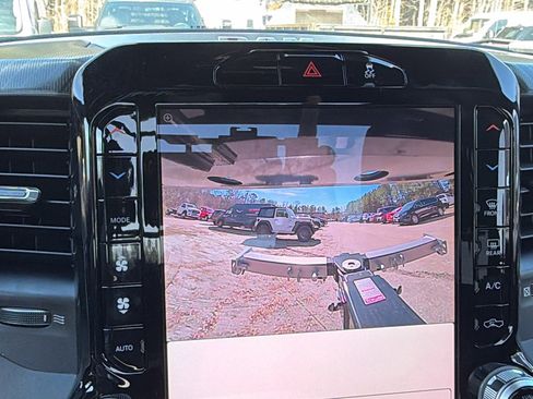 New 2025 RAM 5500 4x4 Regular Cab image 27