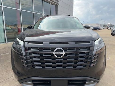 New 2026 Nissan Pathfinder SL image 6