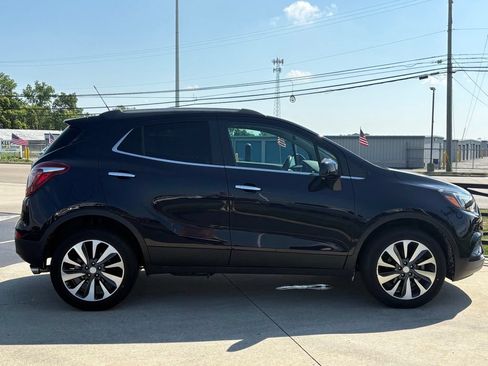 Used 2022 Buick Encore Preferred w/ Safety Package II AWD/4WD image 8