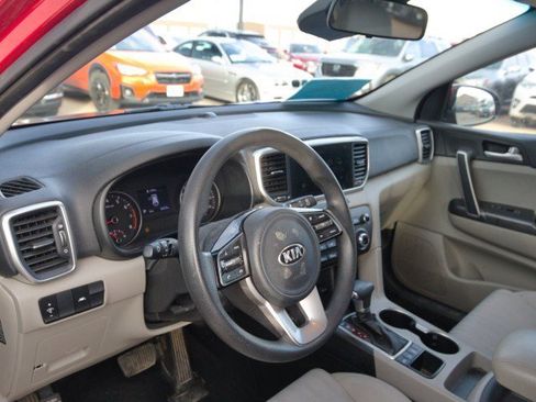 Used 2020 Kia Sportage LX image 14