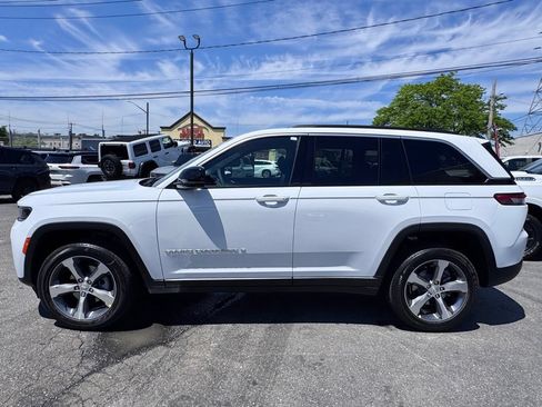 New 2026 Jeep Grand Cherokee Limited AWD/4WD image 4