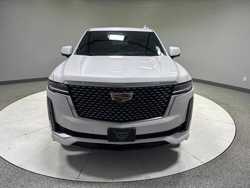Used 2023 Cadillac Escalade Premium Luxury AWD/4WD image 8
