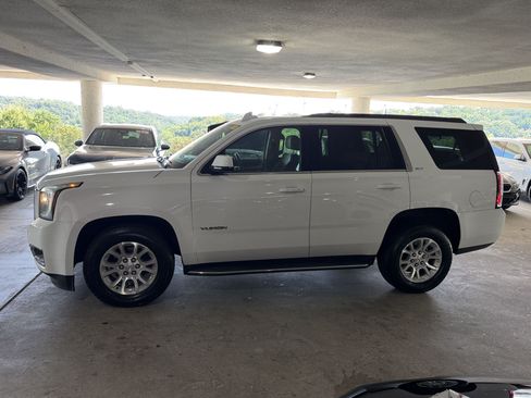 Used 2020 GMC Yukon SLT w/ Open Road Package RWD image 2