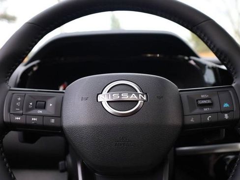 New 2026 Nissan Pathfinder Platinum image 13