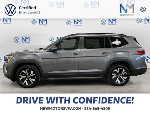 Used 2024 Volkswagen Atlas SE AWD/4WD image 2