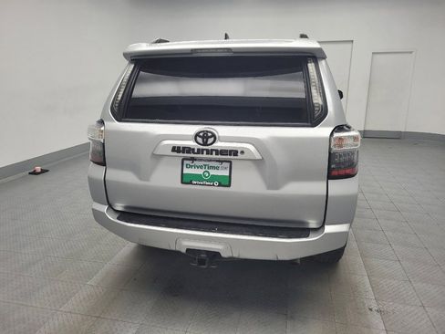 Used 2020 Toyota 4Runner SR5 image 7