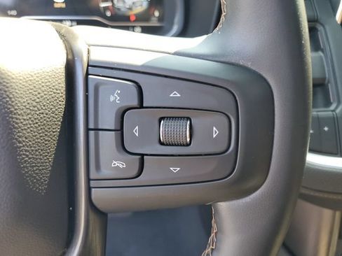 Used 2023 GMC Yukon AT4 w/ AT4 Premium Package AWD/4WD image 13