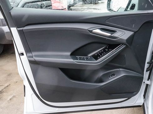 Used 2025 Audi Q6 e-tron Premium w/ Convenience Package image 29