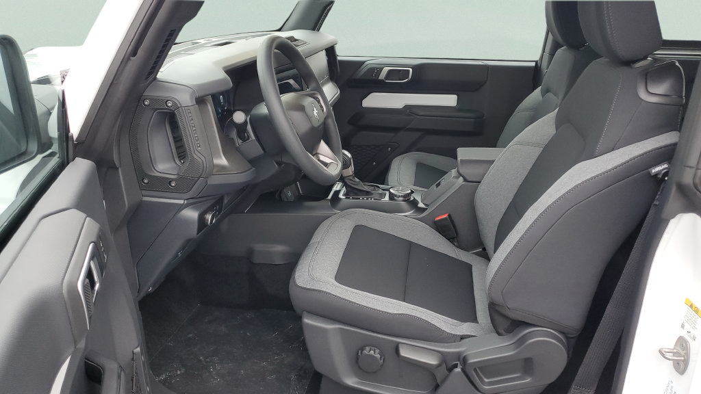 Used 2025 Ford Bronco 2-Door AWD/4WD image 11
