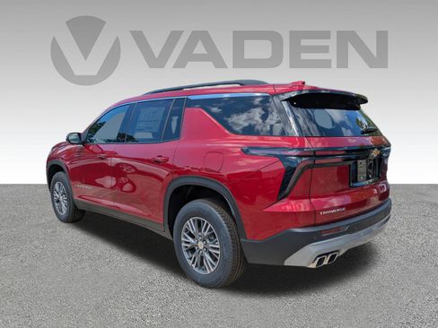 New 2025 Chevrolet Traverse LT image 25