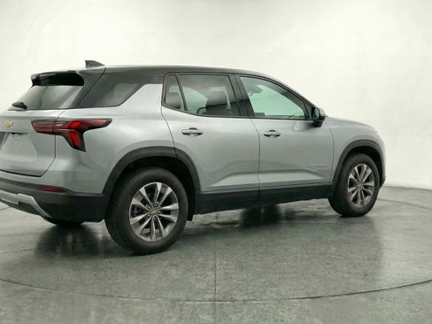 Used 2025 Chevrolet Equinox LT image 9