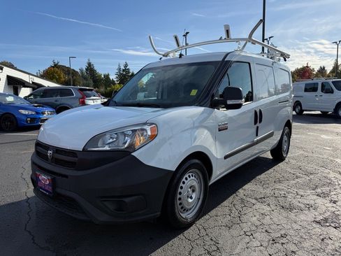 Used 2018 RAM ProMaster City Tradesman image 2