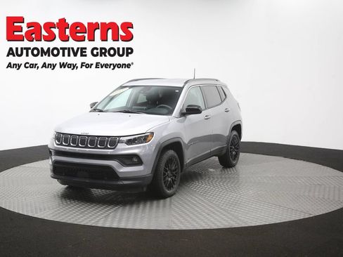 Used 2022 Jeep Compass Latitude AWD/4WD image 53