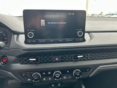 Used 2025 Honda Accord SE image 16