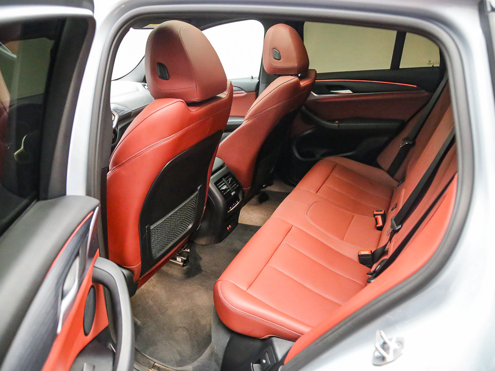 Used 2024 BMW X4 xDrive30i w/ Premium Package AWD/4WD image 20