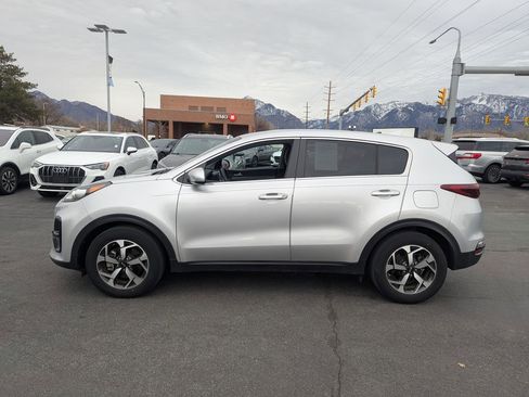 Used 2020 Kia Sportage LX image 8