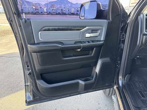 Used 2019 RAM 2500 Big Horn image 11