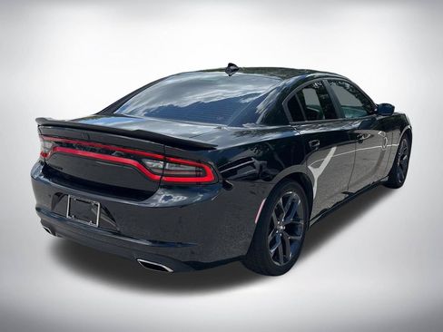 Used 2021 Dodge Charger SXT w/ Plus Group RWD image 5