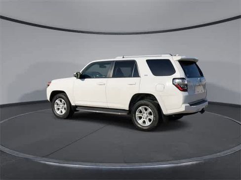 Used 2016 Toyota 4Runner SR5 Premium image 6