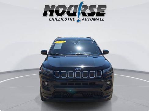 Used 2022 Jeep Compass Latitude w/ Convenience Group AWD/4WD image 3