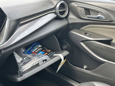 Certified 2025 Chevrolet Trax ACTIV w/ Sunroof Package FWD image 31