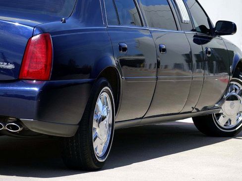 Used 2001 Cadillac De Ville Limousine FWD image 39