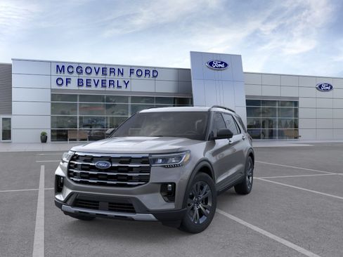 New 2026 Ford Explorer Active w/ Active Comfort Package AWD/4WD image 2