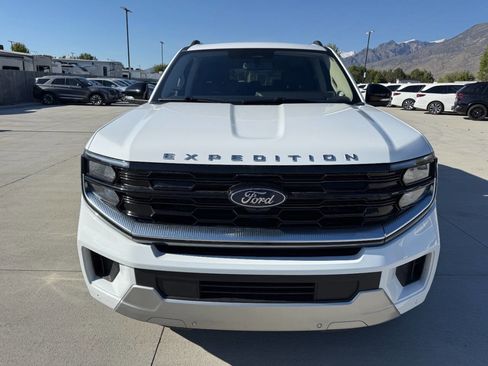 Used 2025 Ford Expedition Max Platinum AWD/4WD image 8