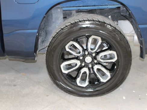 Used 2023 RAM 1500 Laramie AWD/4WD image 59