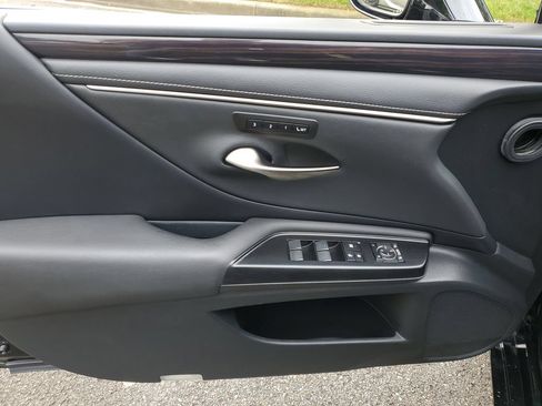 Used 2020 Lexus ES 350 w/ Premium Package FWD image 13