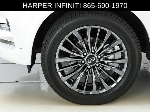 Used 2024 INFINITI QX80 Premium Select w/ Cargo Package AWD/4WD image 5