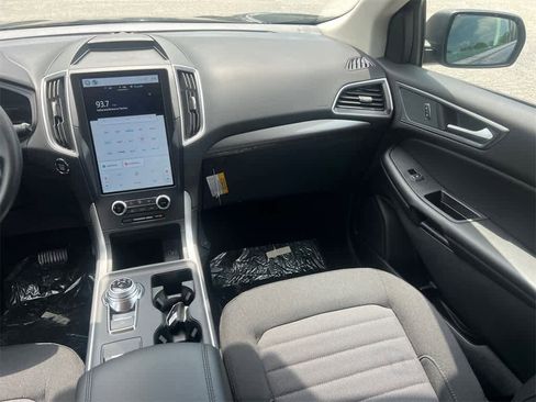 New 2024 Ford Edge SE image 19