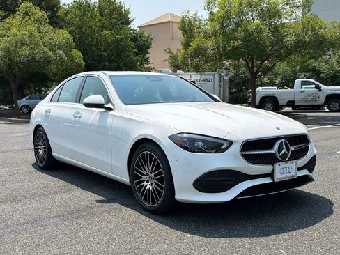 Used 2024 Mercedes-Benz C 300 4MATIC Sedan image 7