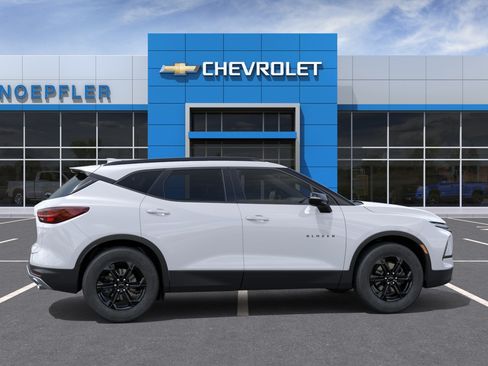 New 2026 Chevrolet Blazer LT w/ Midnight/Sport Edition AWD/4WD image 5
