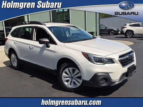 Used 2019 Subaru Outback 2.5i AWD/4WD image 1
