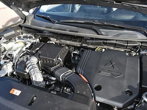 Used 2023 Mitsubishi Outlander SEL image 10